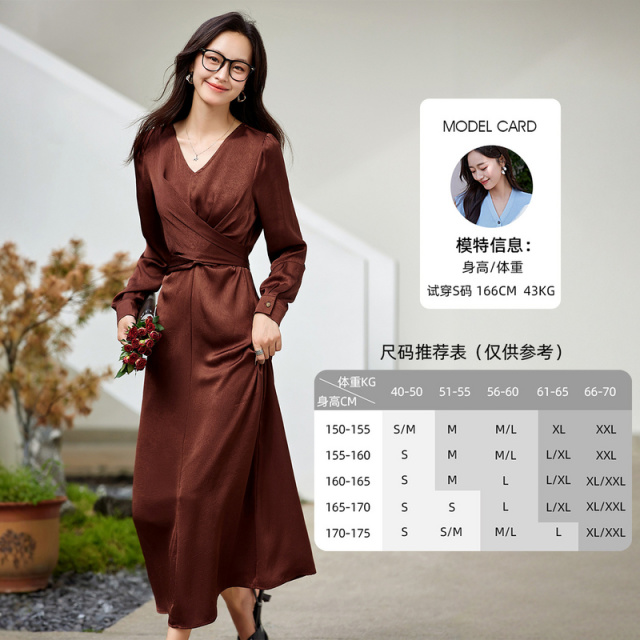 12552524.欧昵雪【温柔轻熟感裙子】简约复古法式风V领收腰连衣裙女