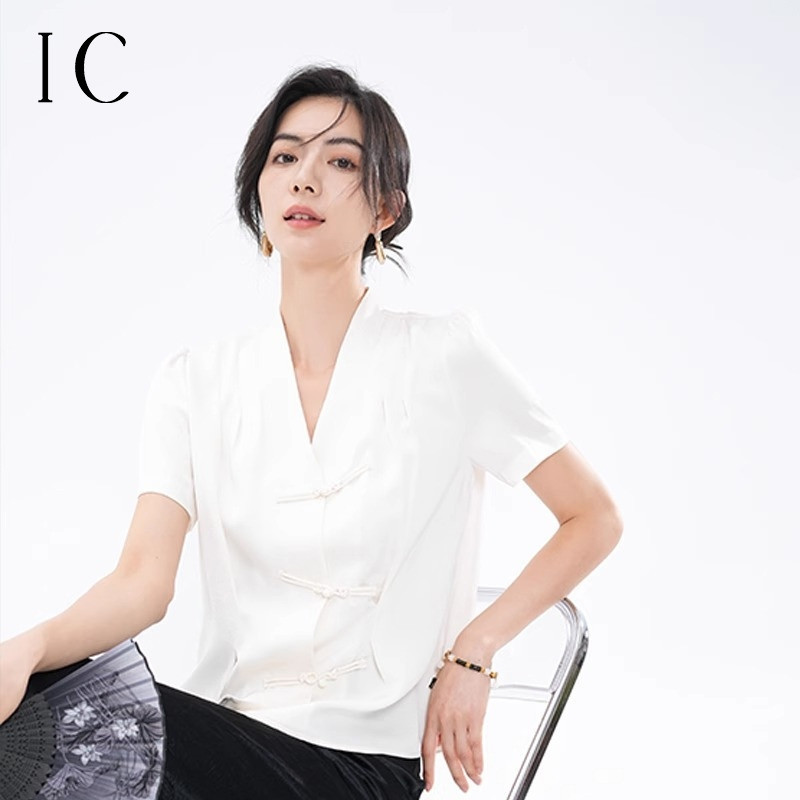 12570632.新中式盘扣短袖衬衫时尚百搭气质国风舒适女装新款夏V领衬衣