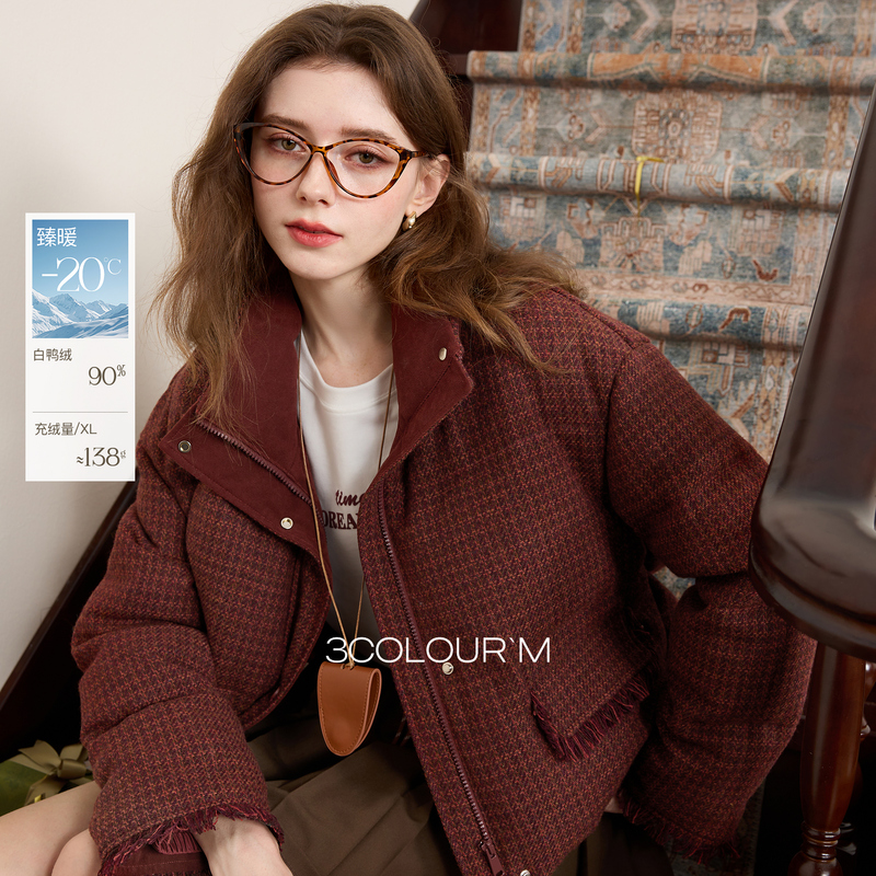 12496229.三彩2025冬季新款格纹呢料羽绒服白鸭绒面包服短款保暖休闲女