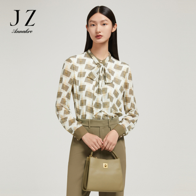 12626624.商场同款JZ玖姿几何印花雪纺衫女装秋季新款上衣JWCQ80109