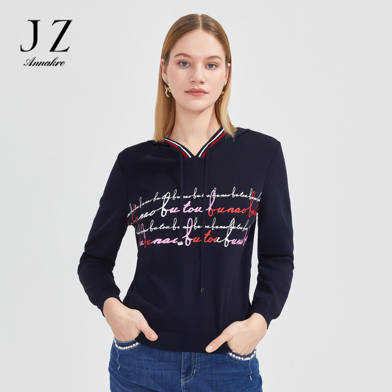 12626873.JZ玖姿商场同款黑字母小衫女装春秋季休闲连帽针织衫
