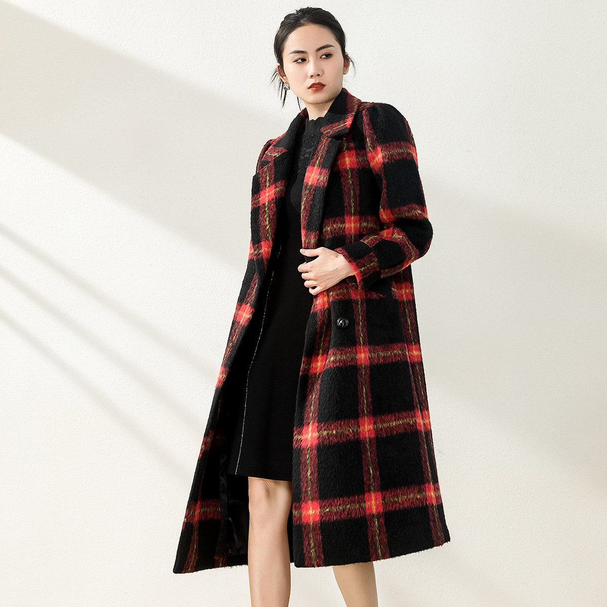 12669850.【专柜新品】【格纹大衣】秋冬复古撞色百搭中长款外套