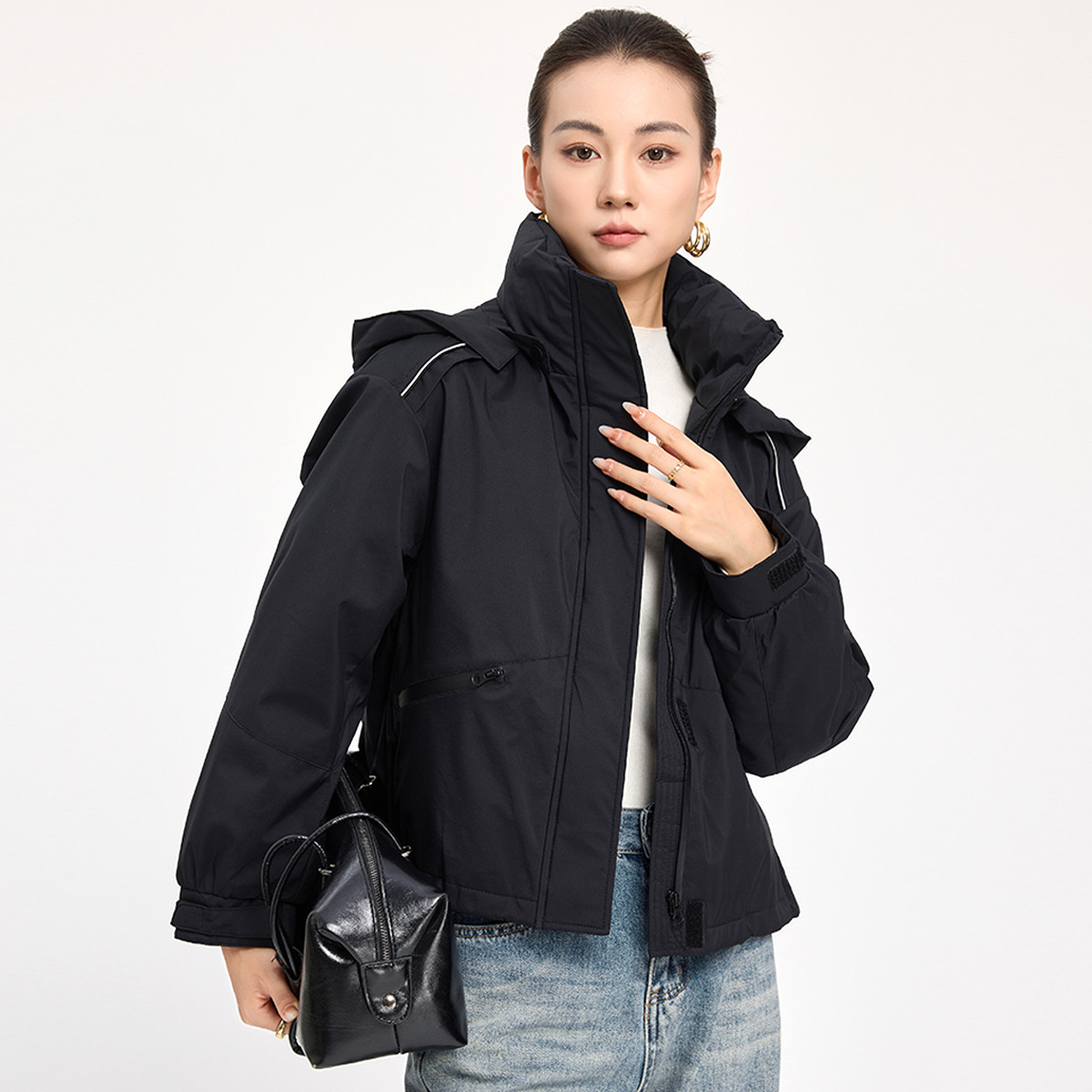 12655483.【羽绒服】冬季连帽短款休闲简约百搭保暖女式外套