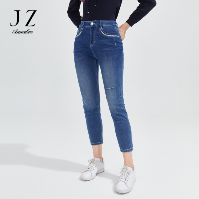 12632856.JZ玖姿商场同款破洞小脚裤女春秋季质钉钻牛仔裤JWCC11107