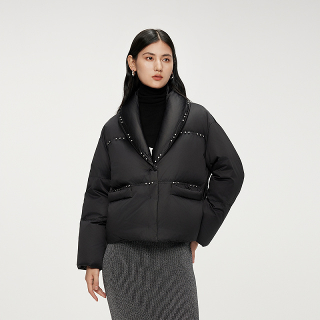 12669801.【商场同款】艾莱依时尚闪耀系列气质通勤西装领羽绒服女短款鹅绒服外套