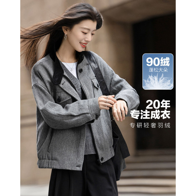 12684057.【工装巴恩风】冬季高保暖90鸭绒绵羊毛立领大口袋复古女羽绒服