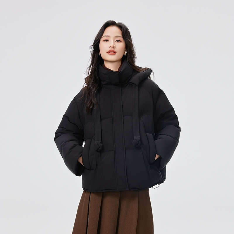 12669815.【商场同款】艾莱依趣味飘带秋冬女短款抽绳减龄保暖鸭绒羽绒服