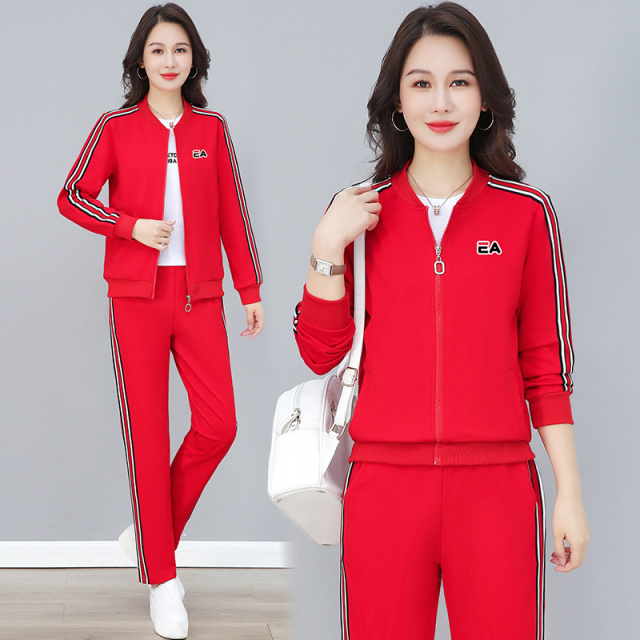 12694666.淘贝鼠秋冬新款女式减龄活力开衫休闲套装【淘贝鼠女装QD】