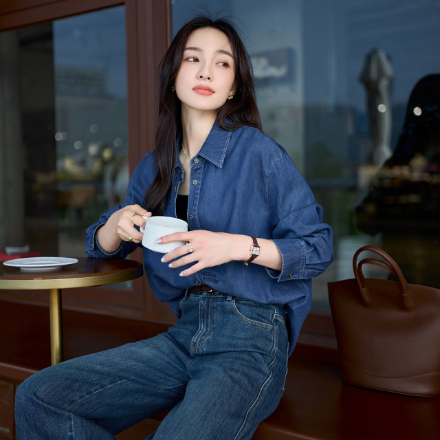 12704629.【娅丽达】100%棉感复古牛仔衬衫女休闲日常通勤衬衫外套女