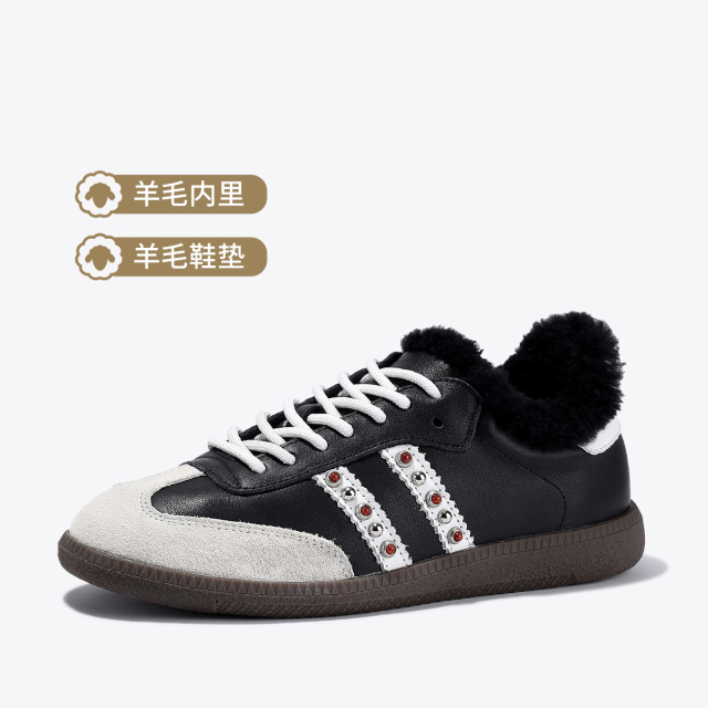 12707626.BellaLily2025冬季新款复古羊毛加绒德训鞋女经典牛皮休闲板鞋潮