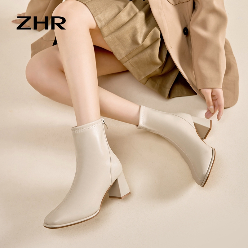 13795731.【ZHR则则】粗跟短靴圆头后拉链酷飒粗跟女鞋[PU]