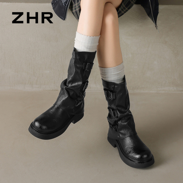 13795664.【ZHR则则】长筒靴圆头套脚搭扣厚底女鞋[PU]