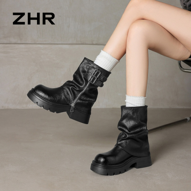 13836132.【ZHR则则】厚底短靴圆头套脚锯齿厚底女鞋[PU]