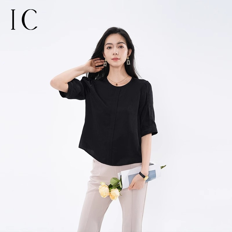 12746530.设计感袖口套结圆领小衫简约百搭舒适通勤衬衫女短袖夏季衬衣