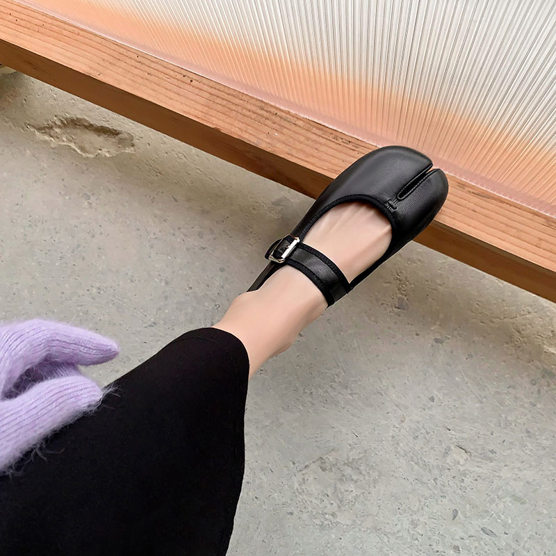 12754141.时髦设计感分趾玛丽珍芭蕾鞋小单鞋新款女鞋