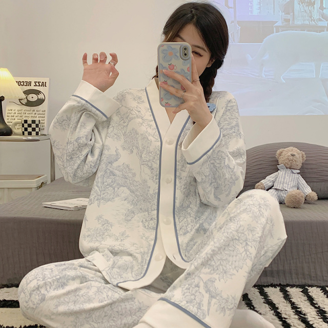 13649204.品彩【元气减龄】小香风V领家居服女提高睡眠品质开衫套装52166