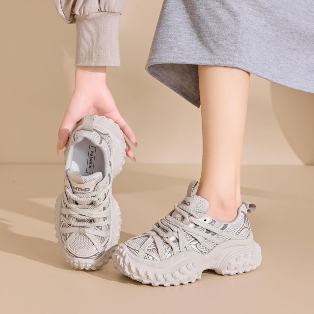 12772233.老爹鞋百搭时尚舒适简约增高厚底女休闲鞋