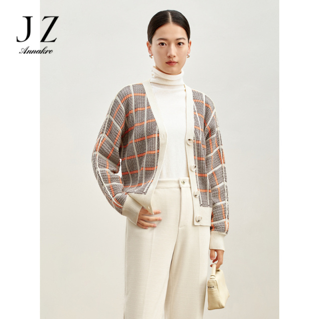 12809729.商场同款JZ玖姿经典方格纹摩登开衫毛衫女冬季新款JWDD30618