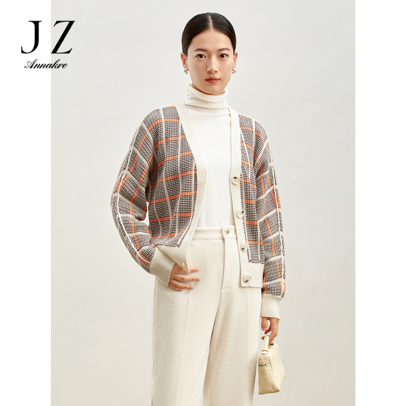 12809729.商场同款JZ玖姿经典方格纹摩登开衫毛衫女冬季新款JWDD30618