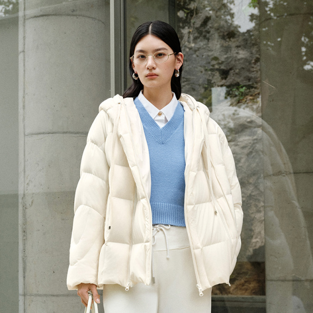 12820738.艾莱依羽绒服女款秋冬爆款可脱卸连帽短款面包服加厚保暖