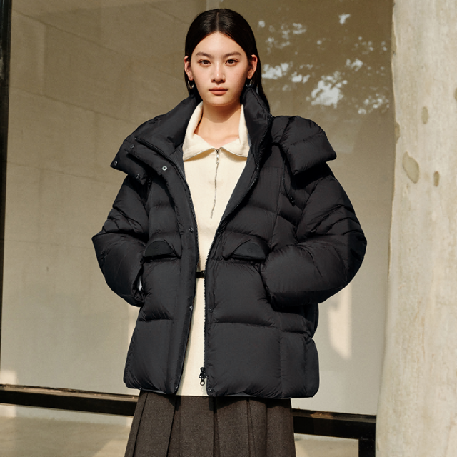 12994239.艾莱依冬季羽绒服女士可脱卸连帽时尚简约舒适中长款外套