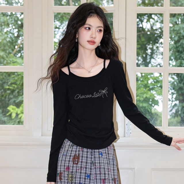13707218.CHOCOOLATE纯欲辣妹假两件长袖t恤款内搭打底衫女