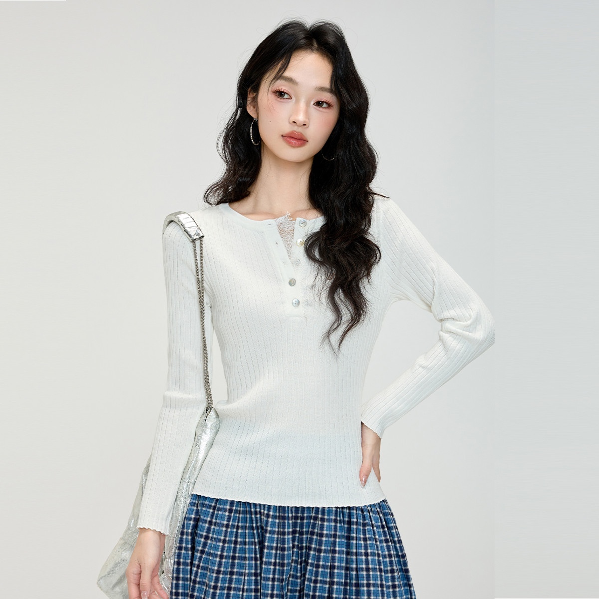 13706958.CHOCOOLATE刺绣长袖针织衫简约百搭内搭打底衫女