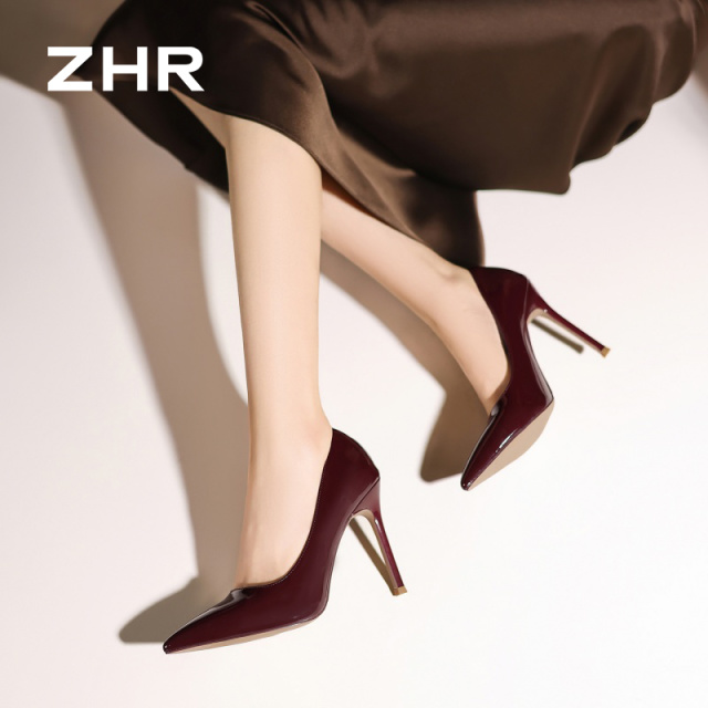 13007907.【ZHR则则】高跟鞋尖头套脚细跟女鞋[镜面PU]