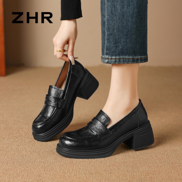 13007949.【ZHR则则】乐福鞋圆头套脚粗跟女鞋[PU]