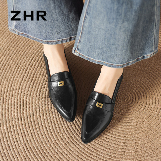 13835550.【ZHR则则】乐福鞋尖头金属扣套脚粗跟女鞋[PU]