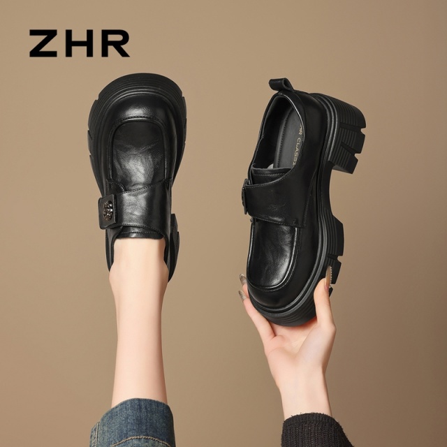 13122574.【ZHR则则】深口单鞋圆头魔术贴厚底女鞋[PU]