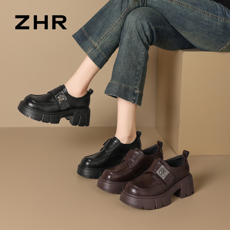 13122574.【ZHR则则】深口单鞋圆头魔术贴厚底女鞋[PU]