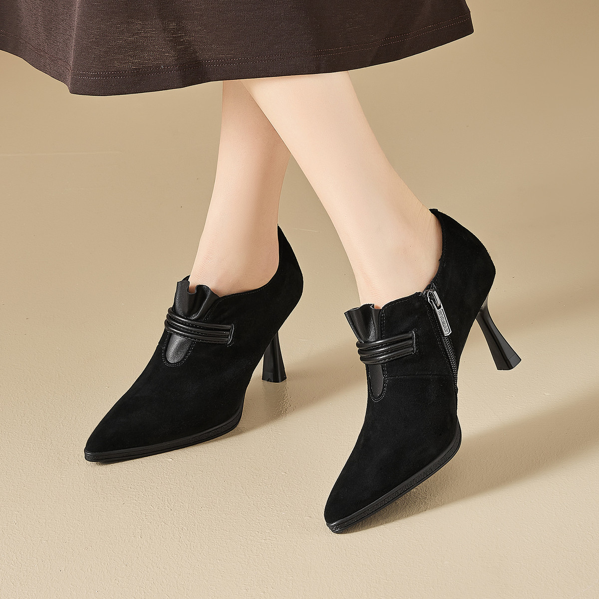 13144268.【通体真皮】星期六高跟鞋女小众高级感尖头细跟低帮女单鞋