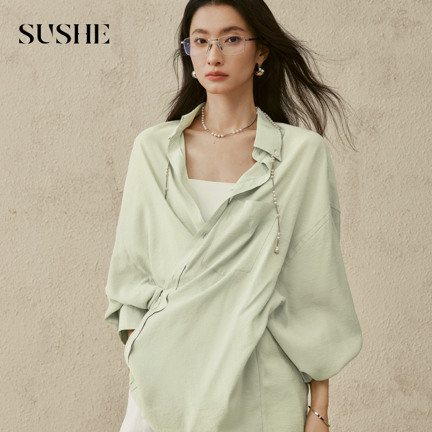 13127458.束皙SUSHE 渡风 解构设计 翻领不规则斜门襟轻薄丝滑宽松皱感衬衫