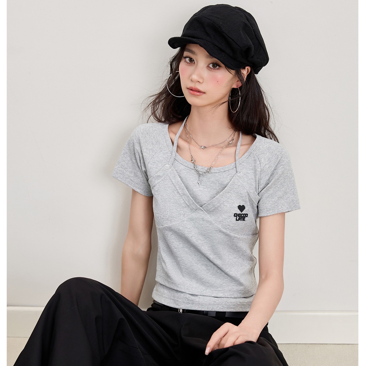13713993.CHOCOOLATE假两件设计挂脖短袖t恤夏季简约修身女上衣