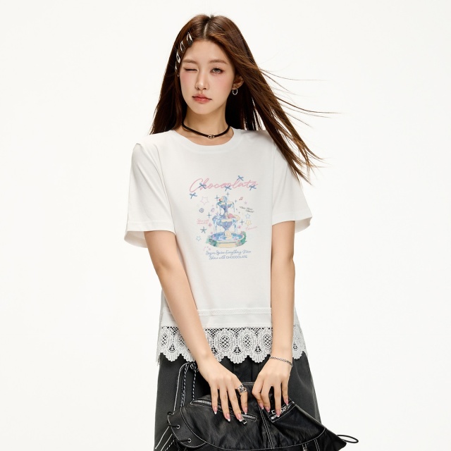 13713934.CHOCOOLATE小众设计花边下摆短袖t恤夏季休闲印花上衣
