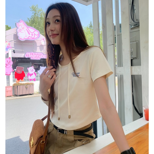 13713929.CHOCOOLATE极简风修身短袖t恤夏季别致弧形下摆短上衣