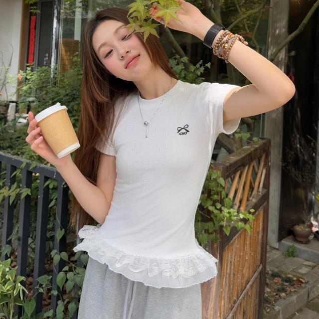 13713864.CHOCOOLATE蕾丝拼接下摆短袖t恤夏季甜美少女半袖上衣