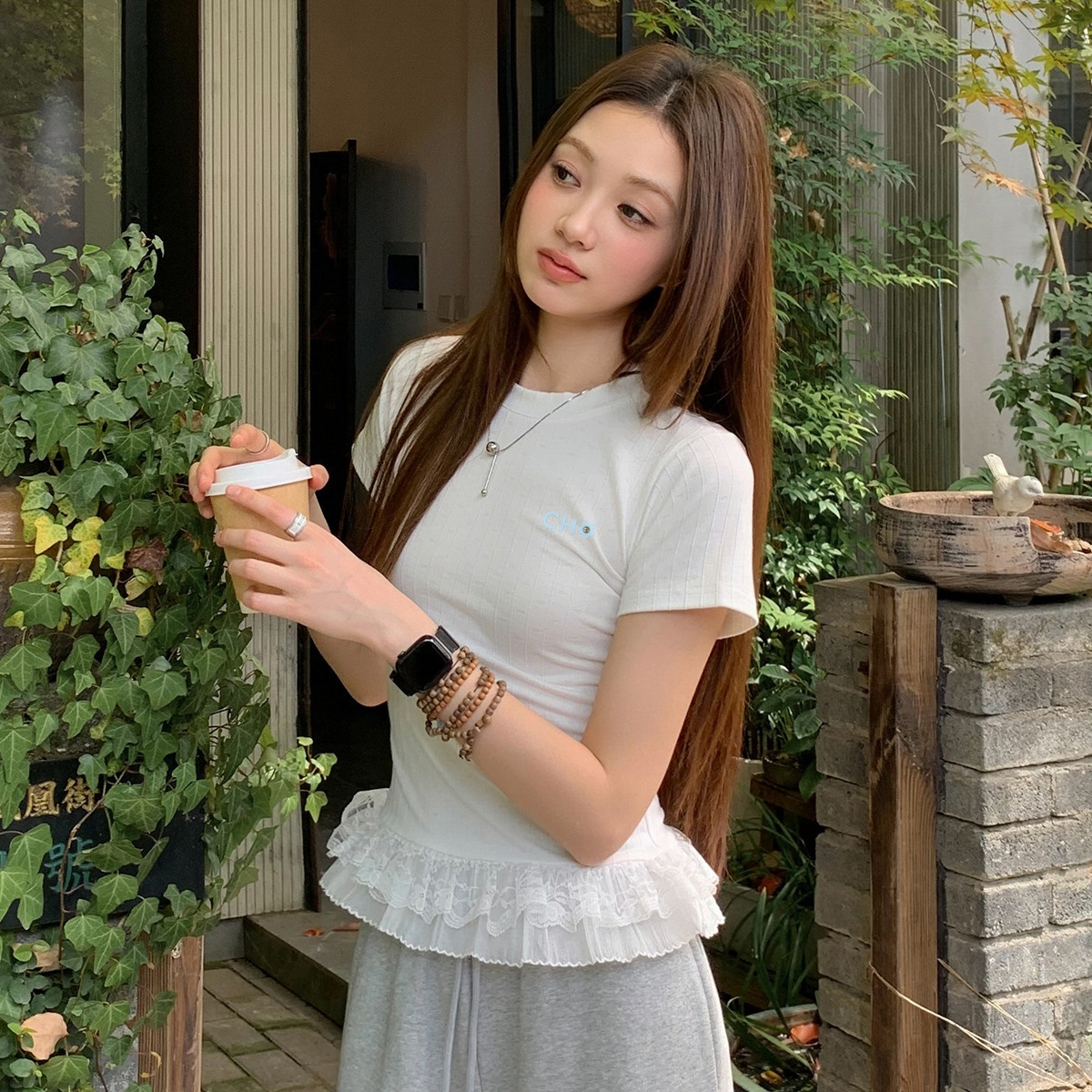13713869.CHOCOOLATE芭蕾风蕾丝下摆短袖t恤夏季甜美减龄体恤衫