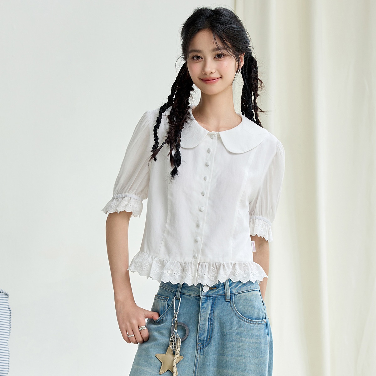 13714309.CHOCOOLATE娃娃领花边衬衫夏季修身显瘦别致短款女上衣