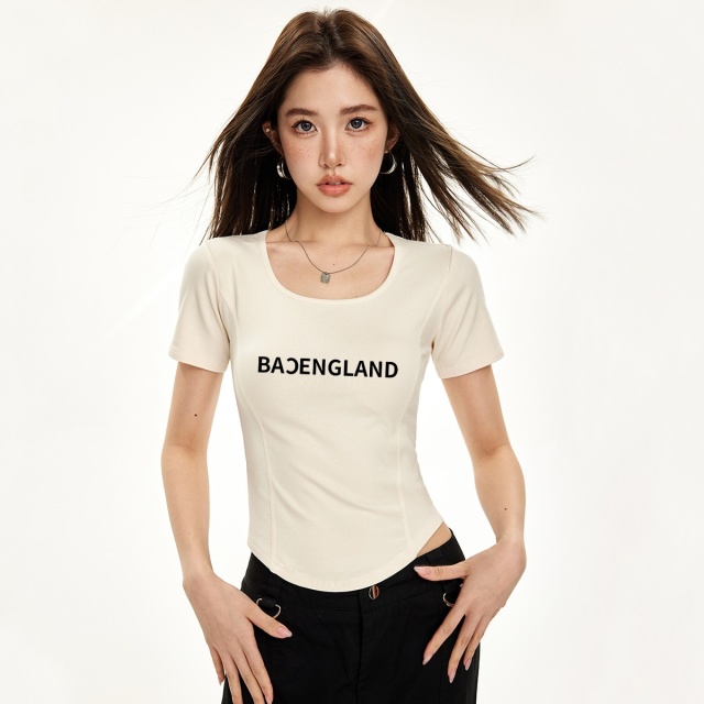 13714571.it ccaabb女装辣妹T恤女纯色运动休闲性感修身显瘦短袖