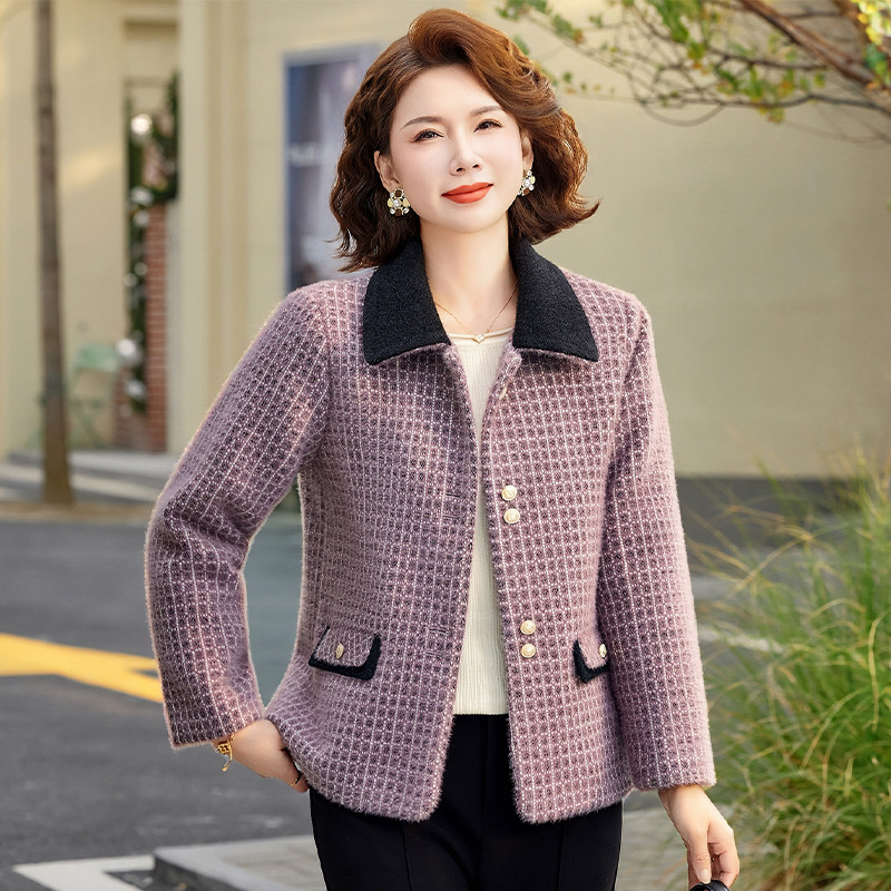 13146125.格子外套女翻领短款洋气减龄春秋妈妈装上衣2603