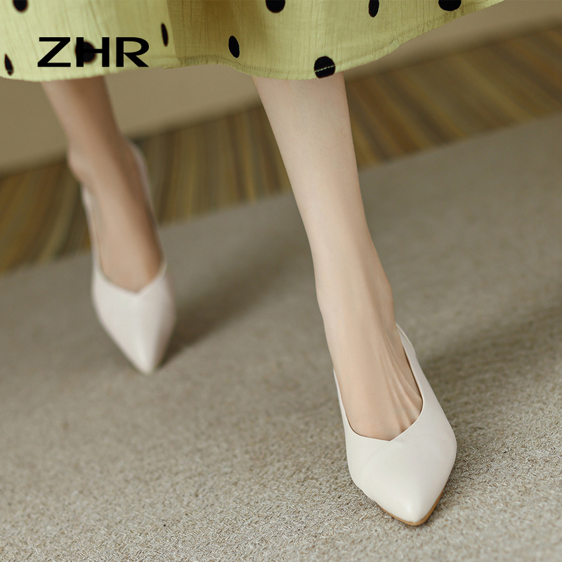 13145692.【ZHR则则】浅口尖头套脚粗跟女鞋[PU]