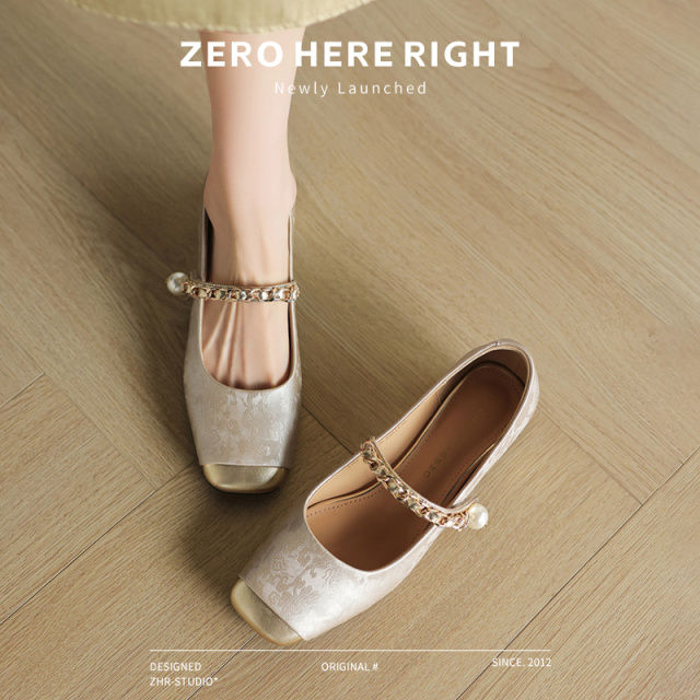 13145289.【ZHR则则】玛丽珍鞋方头魔术贴粗跟女鞋[PU]