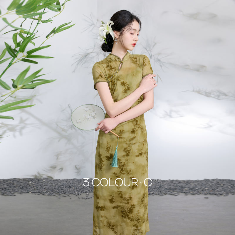 13146616.三彩【云染叙梅】2026春季新款晕染印花网纱连衣裙吊带裙两件套C