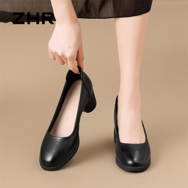 13758102.【ZHR则则】妈妈单鞋圆头浅口粗跟女鞋[头层牛皮]