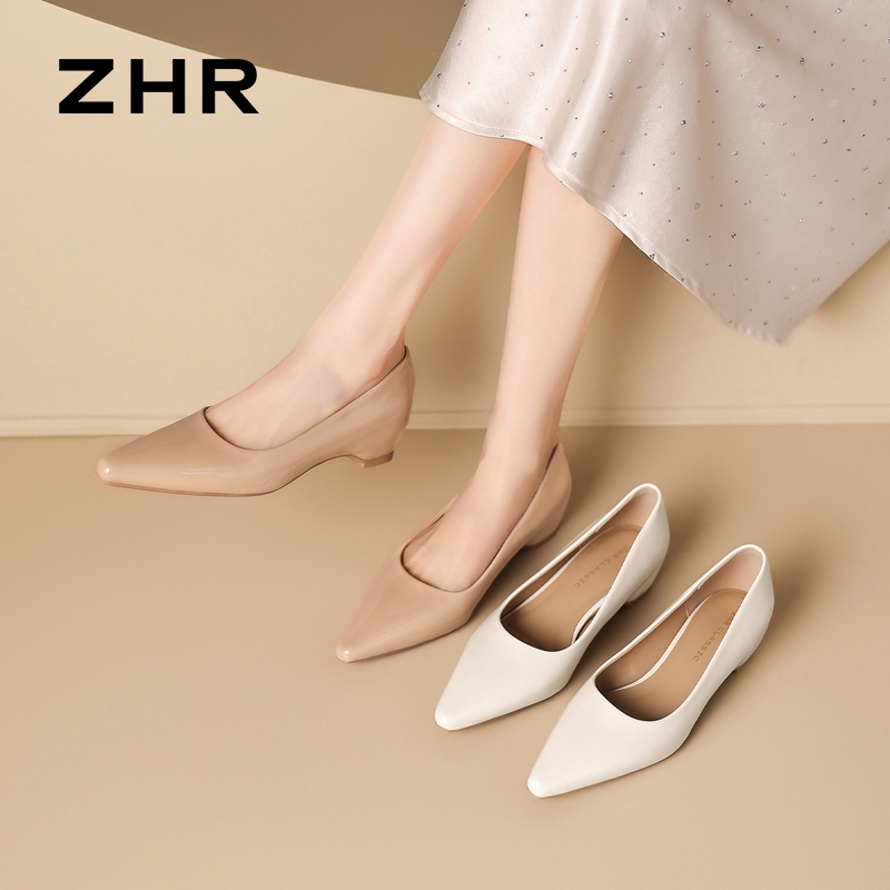 13535008.【ZHR则则】浅口尖头套脚内增高女鞋[PU]