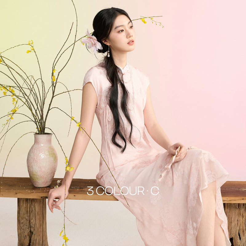 13150654.三彩【山樱花落】2026春季新款新中式连衣裙提花剪花鱼尾长裙C