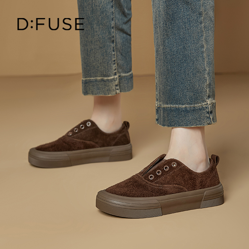 13157199.墨斯本D:Fuse/迪芙斯新款厚底增高运动休闲百搭女鞋星期六集团DFD411224J