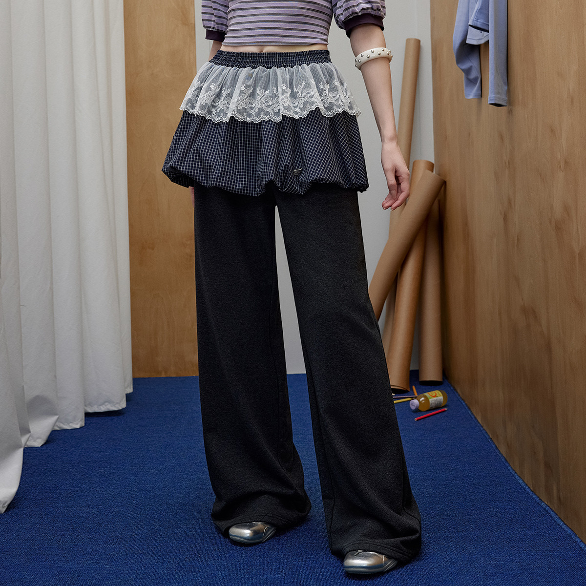 13163491.【26年春款】甜酷少女蕾丝花边拼接宽松阔腿休闲裤带屁帘U261P321G1G1
